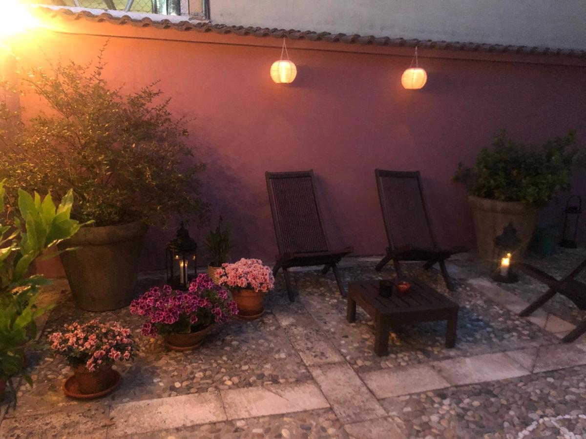 La Posada De Lola El Molar Bagian luar foto